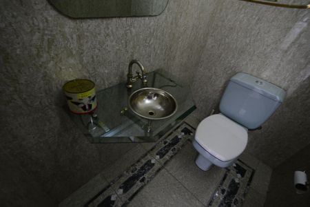 Casa à venda com 250m², 4 quartos e 5 vagasLavabo