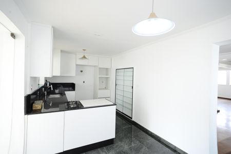 Casa à venda com 250m², 4 quartos e 5 vagasCozinha