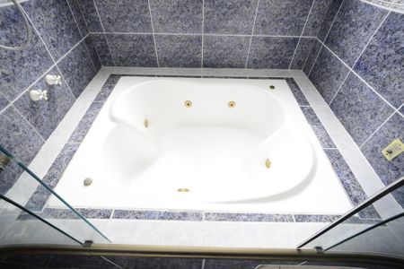 Casa à venda com 250m², 4 quartos e 5 vagasBanheiro da Suíte 2