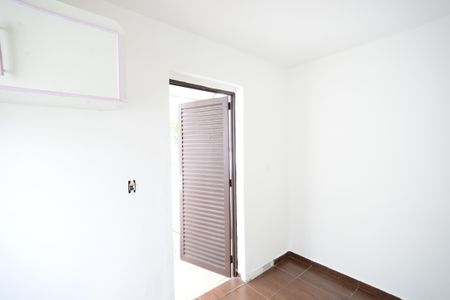 Casa à venda com 250m², 4 quartos e 5 vagasQuarto de Serviço 2