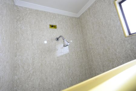 Casa à venda com 250m², 4 quartos e 5 vagasBanheiro da Suíte 1