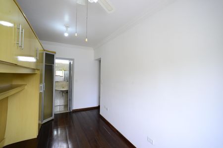 Casa à venda com 250m², 4 quartos e 5 vagasSuíte 1