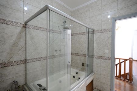 Casa à venda com 250m², 4 quartos e 5 vagasBanheiro da Suíte 3