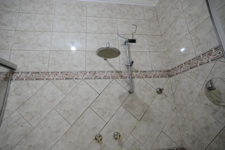 Casa à venda com 250m², 4 quartos e 5 vagasBanheiro da Suíte 3