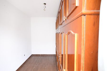 Casa à venda com 250m², 4 quartos e 5 vagasQuarto de Serviço 2