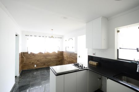 Casa à venda com 250m², 4 quartos e 5 vagasCozinha