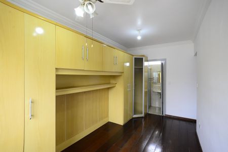 Casa à venda com 250m², 4 quartos e 5 vagasSuíte 1