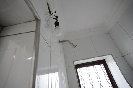 Casa à venda com 250m², 4 quartos e 5 vagasBanheiro de Serviço