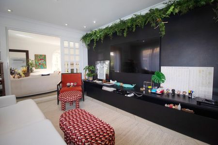 Casa à venda com 460m², 4 quartos e 3 vagas Casa à venda com 460m², 4 quartos e 3 vagasSala 2