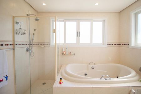 Casa à venda com 460m², 4 quartos e 3 vagas Casa à venda com 460m², 4 quartos e 3 vagasBanheiro do Quarto