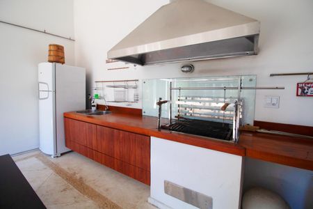 Casa à venda com 460m², 4 quartos e 3 vagas Casa à venda com 460m², 4 quartos e 3 vagasÁrea comum