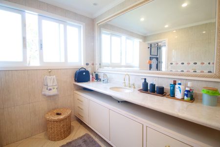 Casa à venda com 460m², 4 quartos e 3 vagas Casa à venda com 460m², 4 quartos e 3 vagasBanheiro do Quarto 2