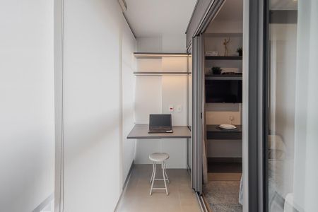 Varanda de kitnet/studio para alugar com 1 quarto, 19m² em Jardim Paulista, São Paulo