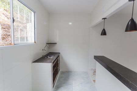 Casa à venda com 70m², 2 quartos e sem vaga Casa à venda com 70m², 2 quartos e sem vagaCozinha