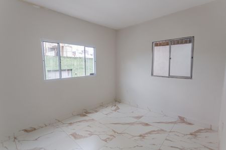 Casa à venda com 70m², 2 quartos e sem vaga Casa à venda com 70m², 2 quartos e sem vagaQuarto 1
