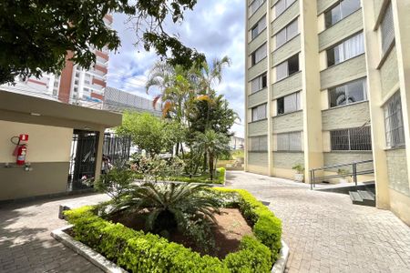 Apartamento à venda com 75m², 2 quartos e 1 vagaHall de entrada