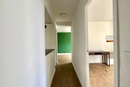 Apartamento à venda com 75m², 2 quartos e 1 vagaCorredor