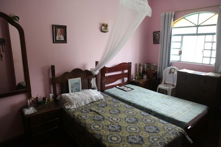 Suíte de casa para alugar com 6 quartos, 900m² em Eldorado, Contagem