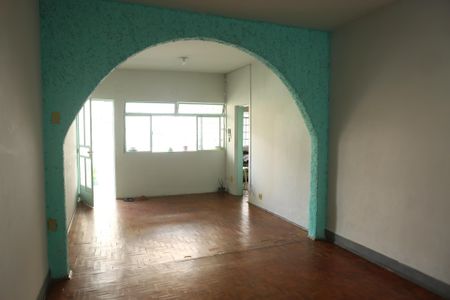 Casa para alugar com 900m², 6 quartos e 2 vagasEdícula 