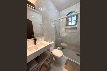 Casa à venda com 170m², 4 quartos e 2 vagasBanheiro Social 1