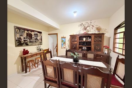Casa à venda com 170m², 4 quartos e 2 vagasSala de Jantar