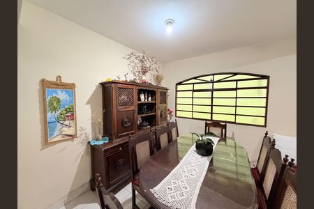 Casa à venda com 170m², 4 quartos e 2 vagasSala de Jantar