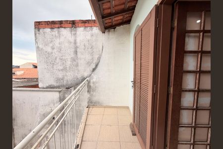 Casa à venda com 170m², 4 quartos e 2 vagasQuarto 4 - Varanda
