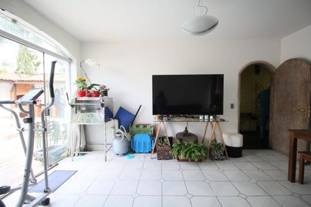 Casa à venda com 2 quartos, 450m² em Jardim Leonor, São Paulo