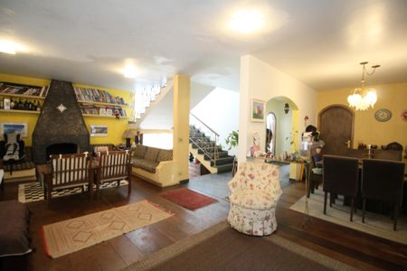 Casa à venda com 2 quartos, 450m² em Jardim Leonor, São Paulo