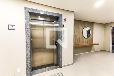 Apartamento à venda com 45m², 2 quartos e sem vagaÁrea comum