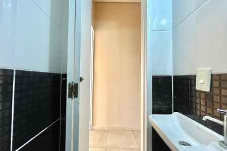 Casa à venda com 180m², 4 quartos e 4 vagasLavabo