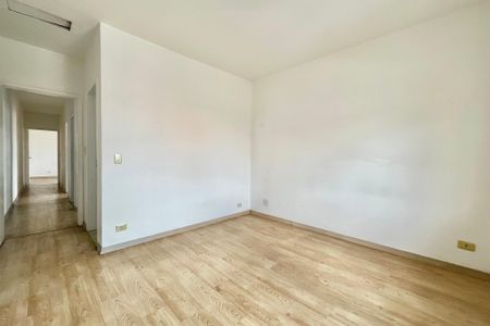 Suite de casa para alugar com 4 quartos, 180m² em Conjunto Residencial Jardim Canaã, São Paulo