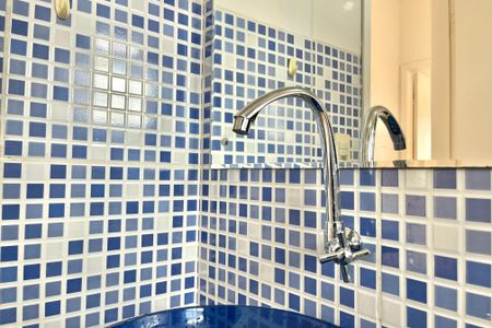 Casa à venda com 180m², 4 quartos e 4 vagasBanheiro Corredor