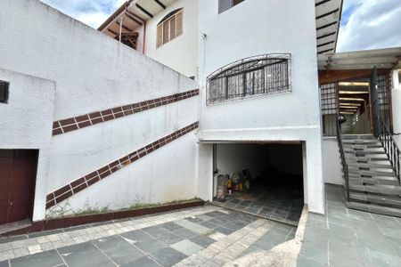 Casa à venda com 180m², 4 quartos e 4 vagasGaragem