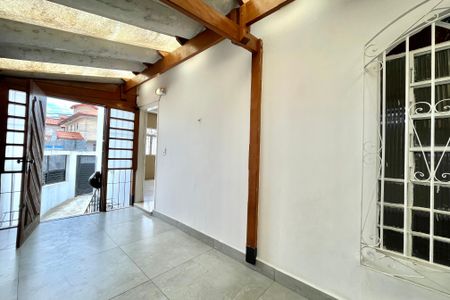 Casa à venda com 180m², 4 quartos e 4 vagasÁrea externa