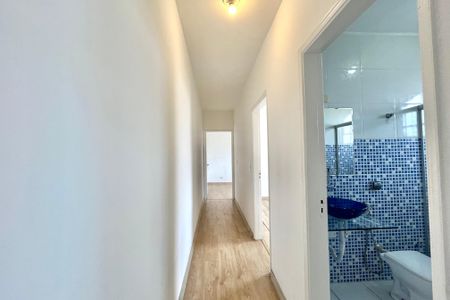 Casa à venda com 180m², 4 quartos e 4 vagasCorredor