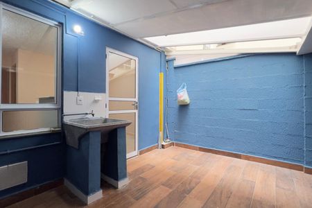 Apartamento para alugar com 70m², 2 quartos e 1 vaga Apartamento para alugar com 70m², 2 quartos e 1 vagaÁrea de Serviço