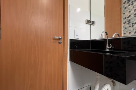 Apartamento para alugar com 70m², 2 quartos e 1 vaga Apartamento para alugar com 70m², 2 quartos e 1 vagaBanheiro