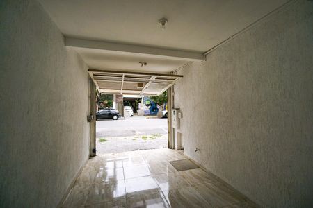 Casa à venda com 100m², 2 quartos e 1 vaga Casa à venda com 100m², 2 quartos e 1 vagaGaragem