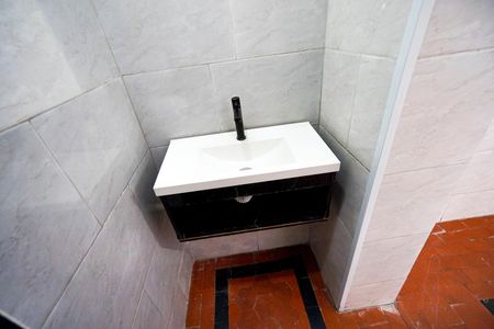 Casa à venda com 100m², 2 quartos e 1 vaga Casa à venda com 100m², 2 quartos e 1 vagaLavabo