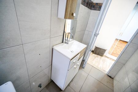 Casa à venda com 100m², 2 quartos e 1 vaga Casa à venda com 100m², 2 quartos e 1 vagaBanheiro Suíte