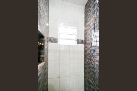 Casa à venda com 100m², 2 quartos e 1 vaga Casa à venda com 100m², 2 quartos e 1 vagaBanheiro Suíte