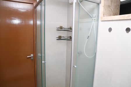 Banheiro da Área de Serviço de apartamento para alugar com 2 quartos, 82m² em Vila São João, Goiânia