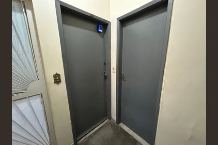 Apartamento para alugar com 75m², 2 quartos e sem vagaLockBox