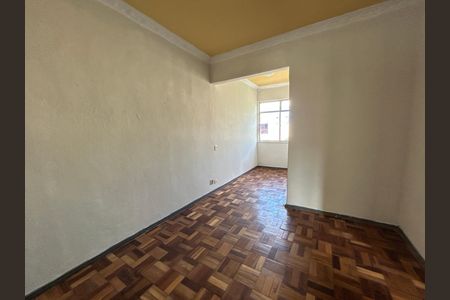 Apartamento para alugar com 75m², 2 quartos e sem vagaSala