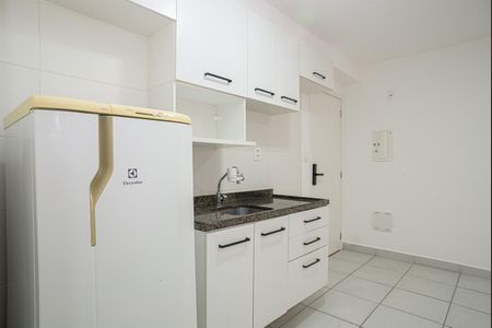 Cozinha de apartamento para alugar com 2 quartos, 38m² em Centro, São Paulo