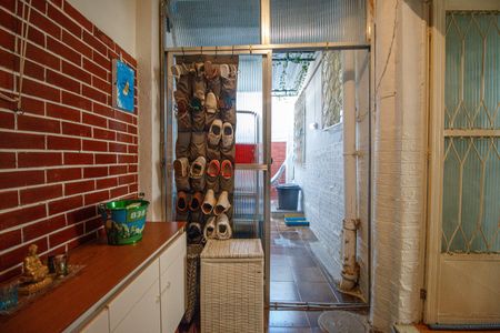 Casa à venda com 57m², 2 quartos e 1 vaga Casa à venda com 57m², 2 quartos e 1 vagaÁrea de Serviço