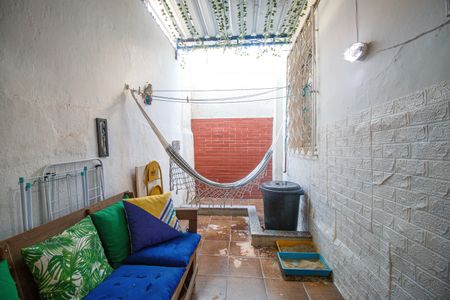 Casa à venda com 57m², 2 quartos e 1 vaga Casa à venda com 57m², 2 quartos e 1 vagaQuintal