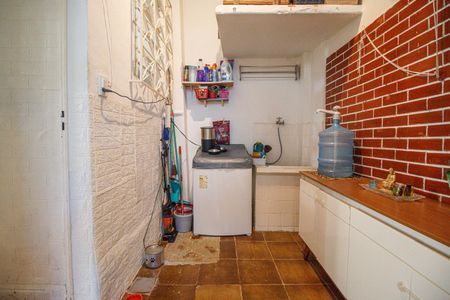 Casa à venda com 57m², 2 quartos e 1 vaga Casa à venda com 57m², 2 quartos e 1 vagaÁrea de Serviço