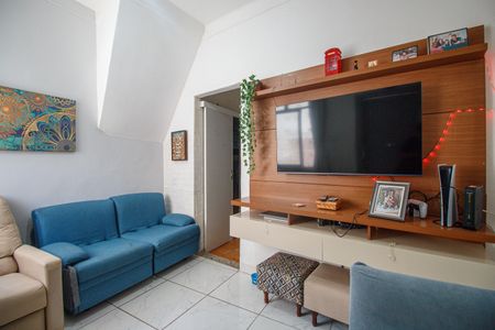 Casa à venda com 57m², 2 quartos e 1 vaga Casa à venda com 57m², 2 quartos e 1 vagaSala